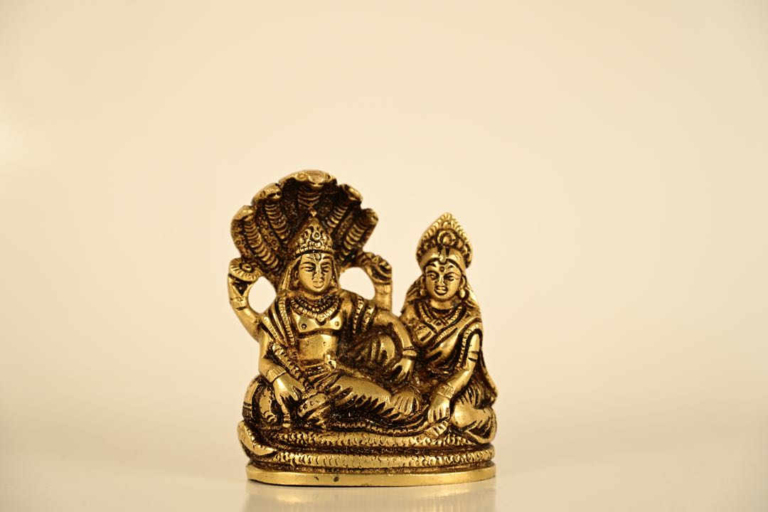 Lord Vishnu Lakshmi with Sheshnag idol